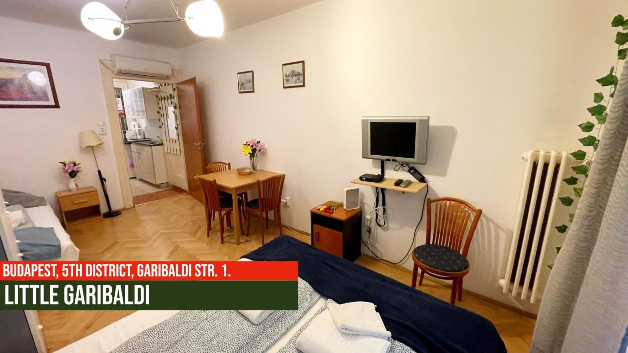 Little Americas Opera Apartments บูดาเปสต์ ภายนอก รูปภาพ