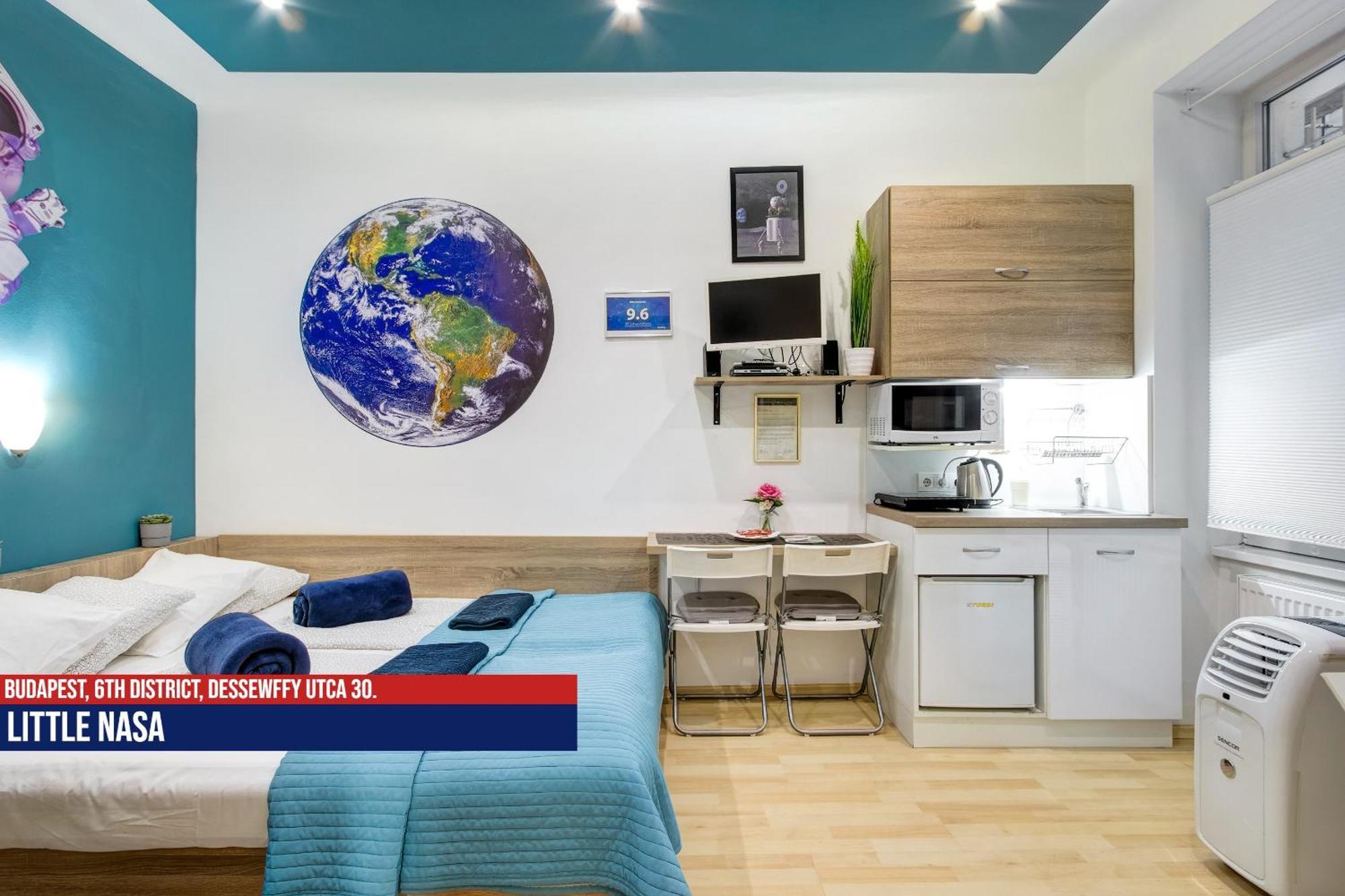 Little Americas Opera Apartments บูดาเปสต์ ภายนอก รูปภาพ