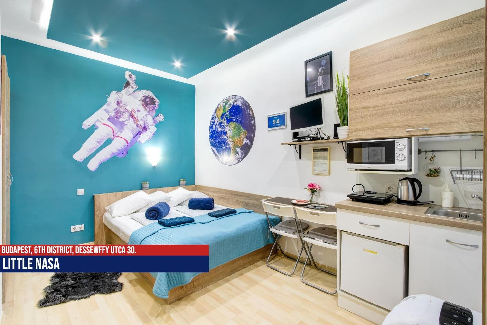 Little Americas Opera Apartments บูดาเปสต์ ภายนอก รูปภาพ